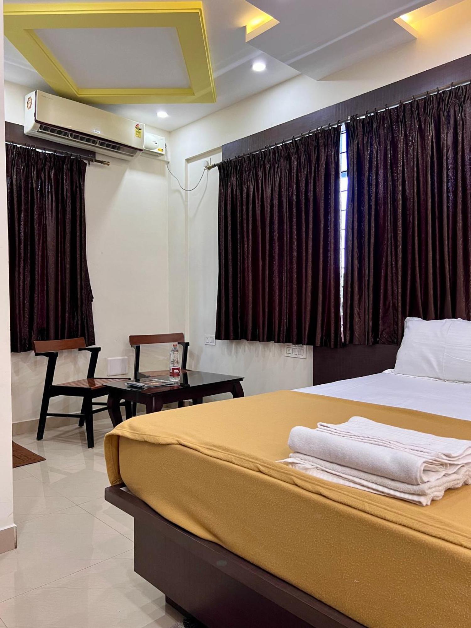 Ratna Sagar Manipal Exterior foto